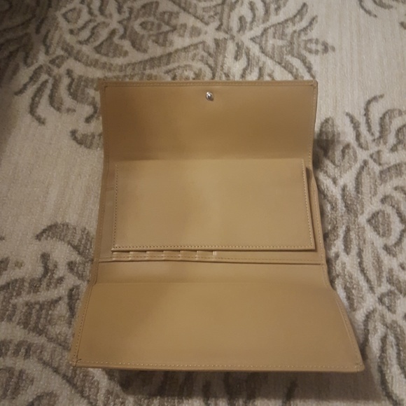 Excellent condition Coach wallet - Picture 3 of 4